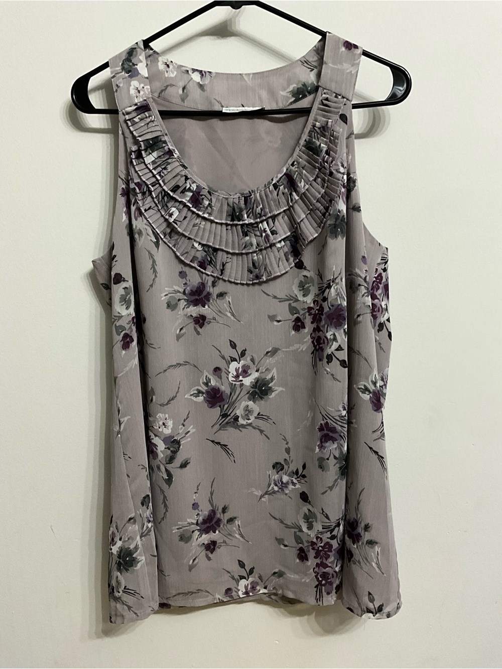 Fred David Lavender Floral Pleated Scoop Neck Camisole